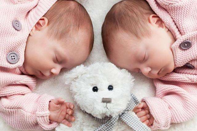 美国试管婴儿科学助孕健康生育双胞胎宝宝